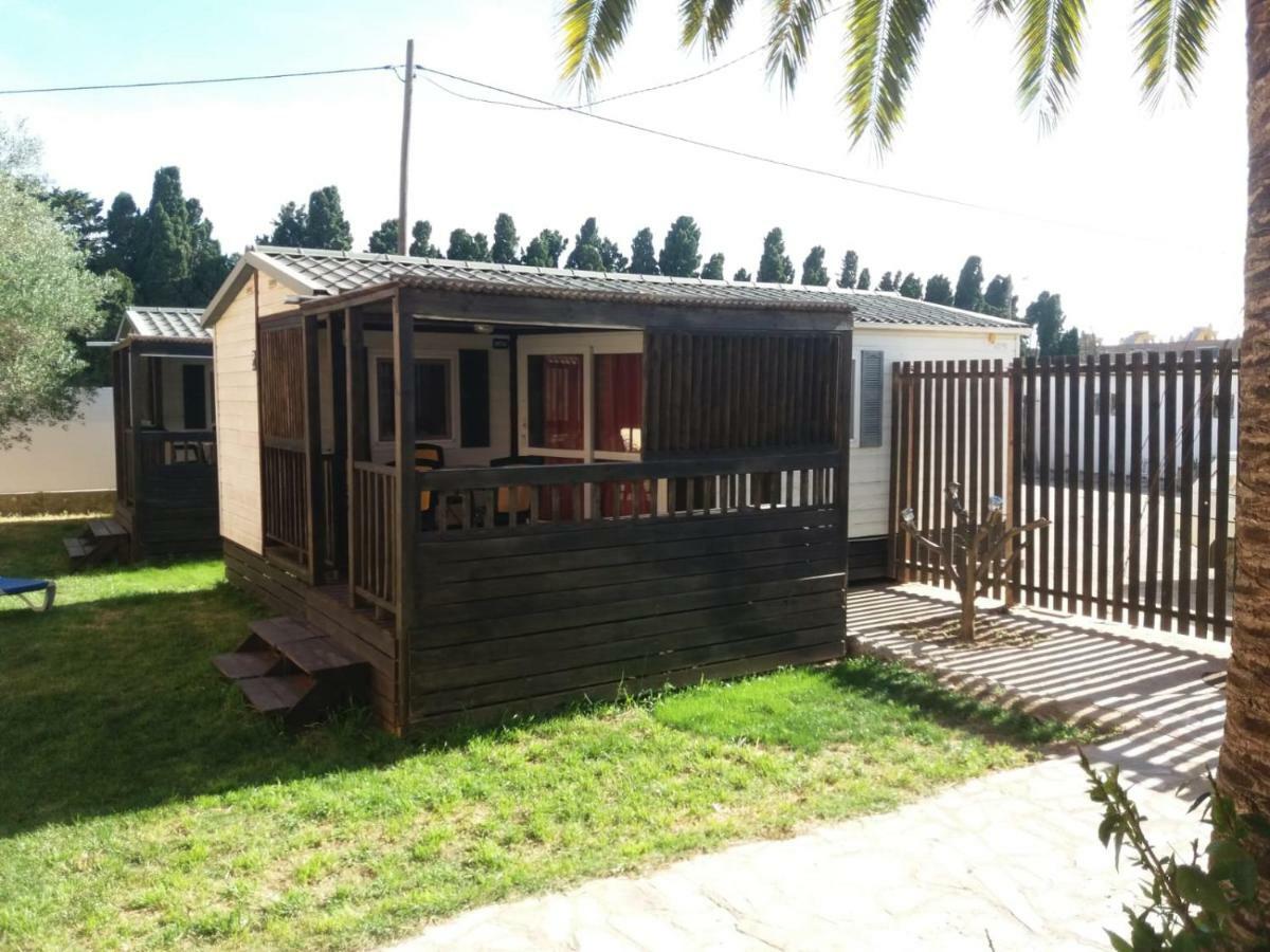 Family Bungalow,815816330:JPEG