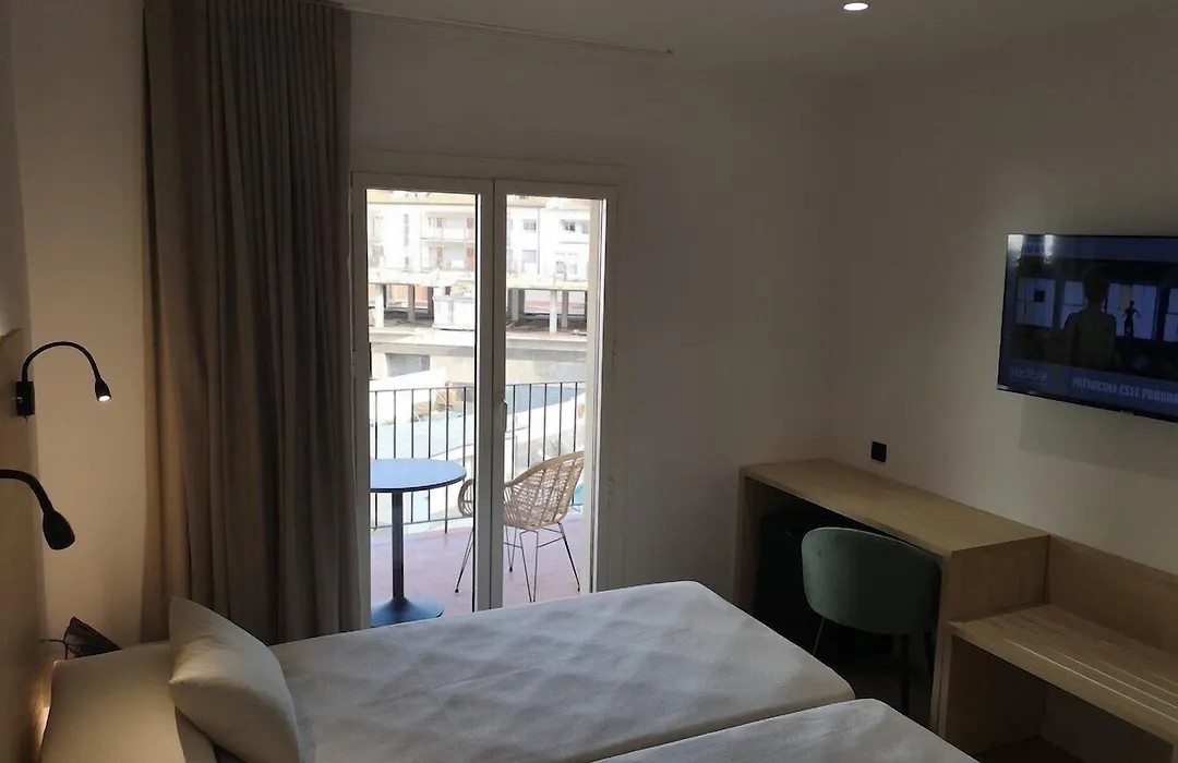 Hotel Coral-1