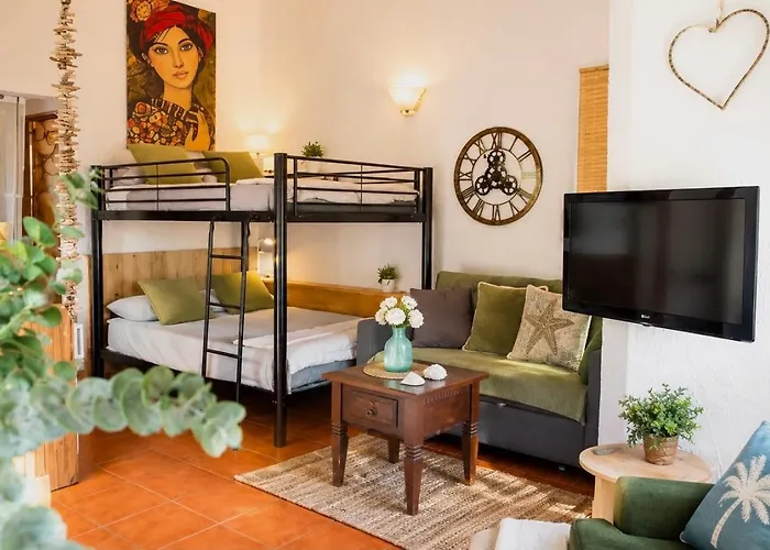 Cala Canyelles Villa & Private Studio With Garden