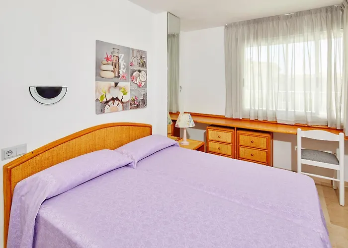 Apartamentos Centremar