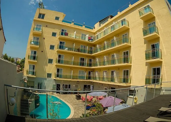 Lloret de Mar hotels near Playa de Santa Cristina