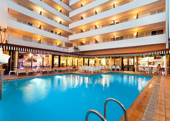 Luxe Hotels in Lloret de Mar vlakbij Cala sa Forcanera