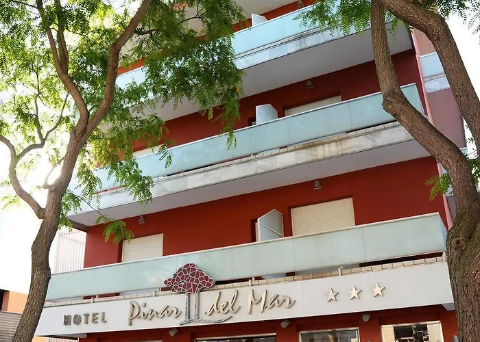 Hôtels à côté de Playa Cala Rovira